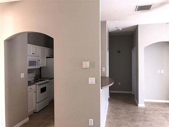 2nd image of 5020 Fairways Cir APT J208