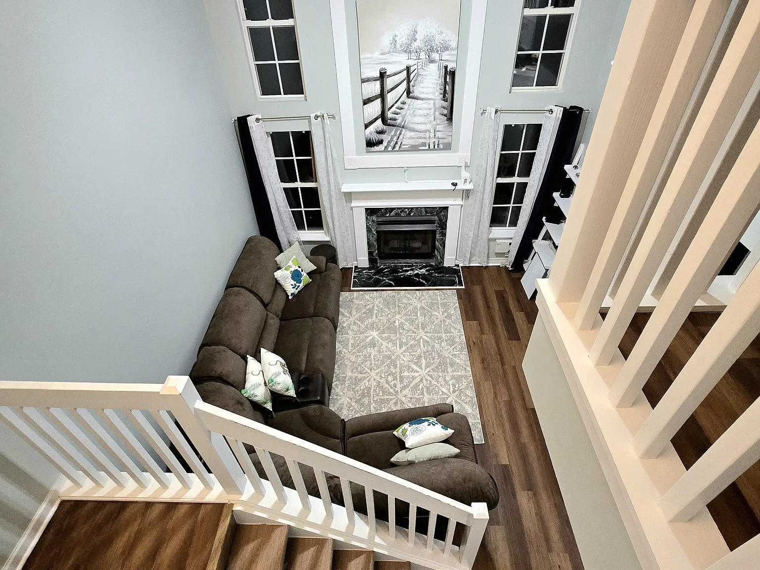 10651 Greyhound Dr — Photo 2