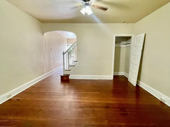 5833 Magnolia St, Philadelphia, PA 19144