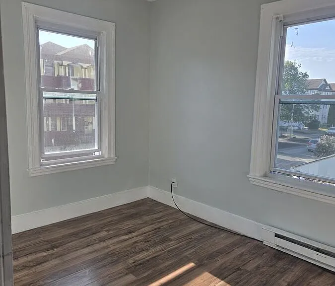 50 Houghton St #2 — Photo 4