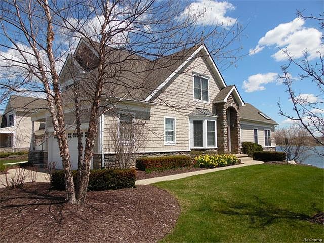 1st image of 25676 Island Lake Dr #1