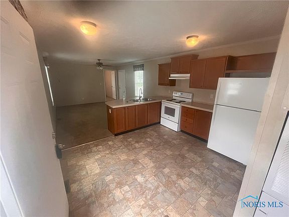 4th image of 651 W High St Lot 11