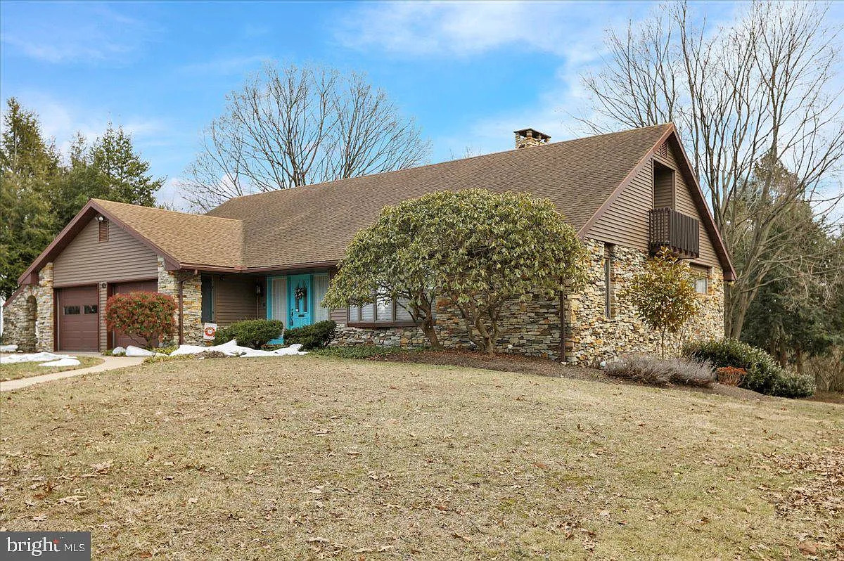 112 Grandview Blvd photo 1