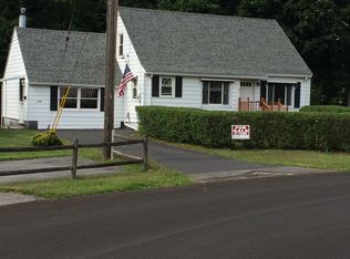 156 Crystal Dr, North Syracuse, NY 13212