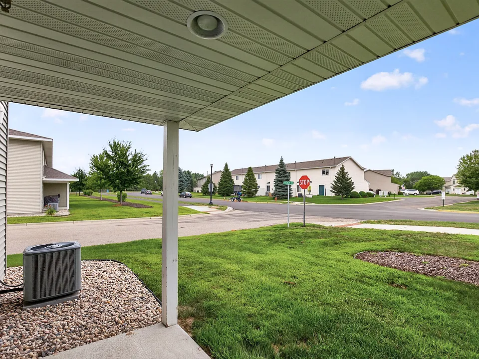 Pineview Townhomes