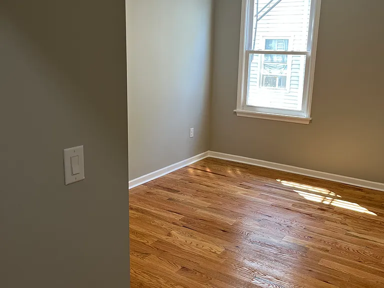 433 Rosehill Pl #4 — Photo 6