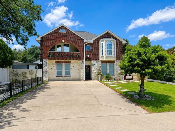 9717 Debbie Ln, Houston, TX 77038