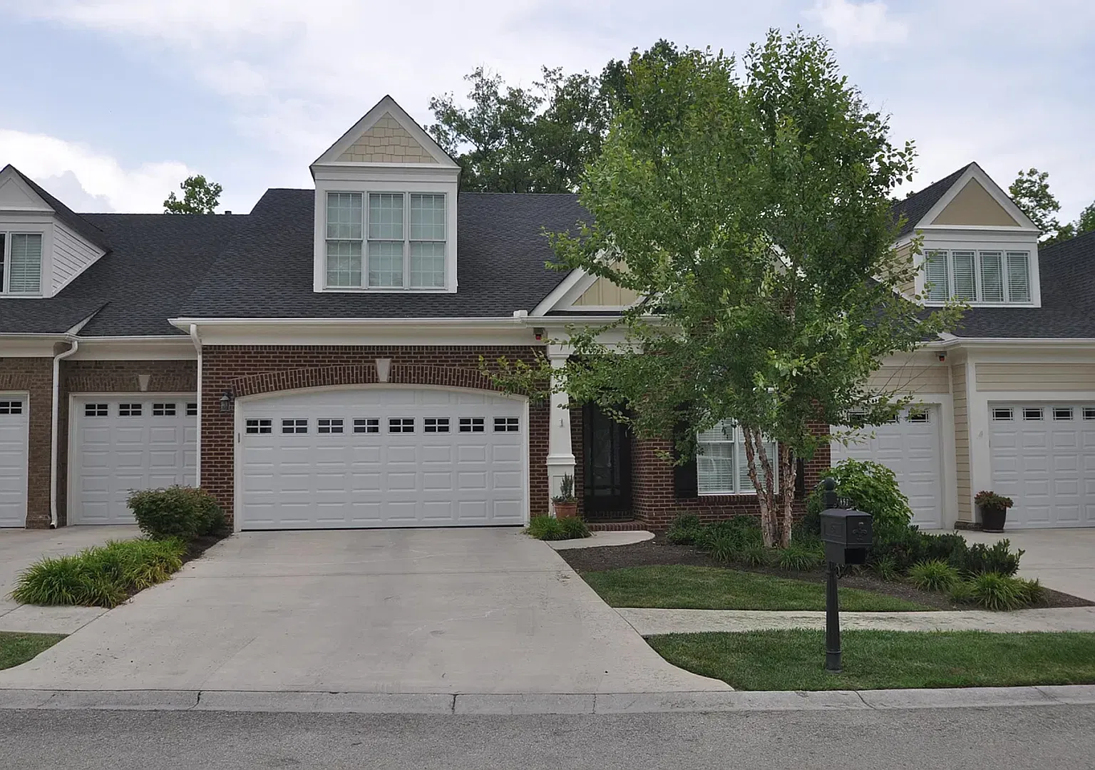 Coming Soon - 3br/4ba Gorgeous Home In Knoxville - Available 11/1/2026 — Photo 1