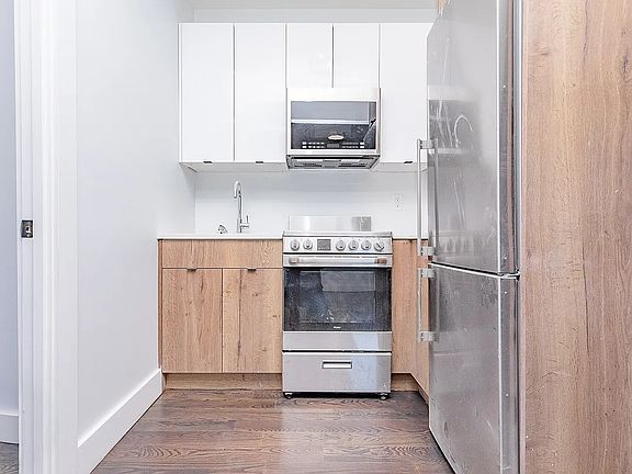 3rd image of 777 Lexington Ave #2F