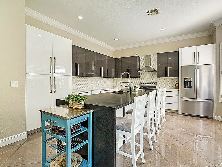 7167 Ivy Crossing Ln — Photo 13