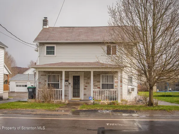 210 Depew Ave, Mayfield, PA 18433