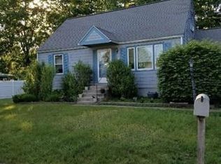 14 Strongwater Rd, Methuen, MA 01844