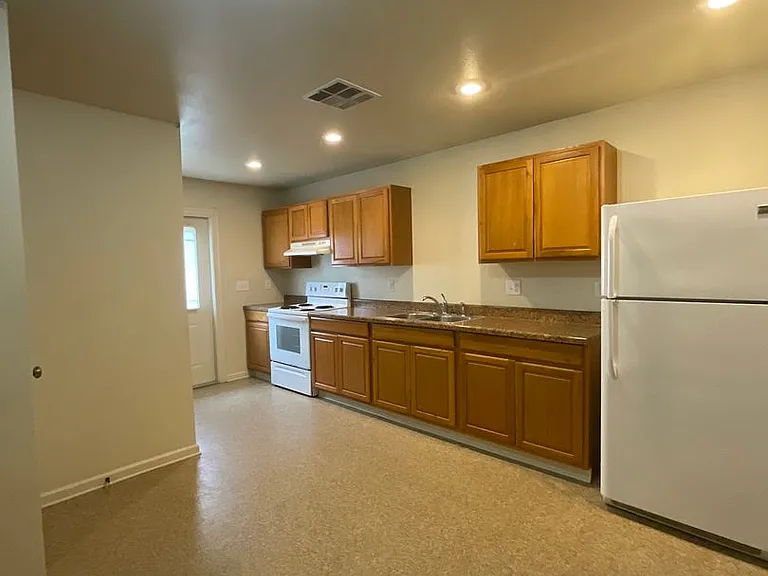 1368 Pitkin Rd — Photo 23