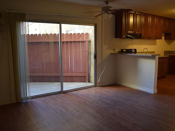 3rd image of 15005 Sherman Way #881fd4ddc