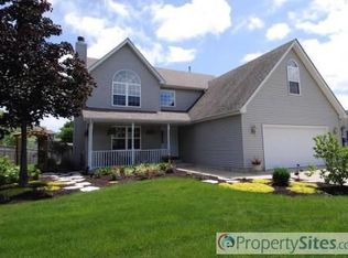 548 W Barberry Cir, Yorkville, IL 60560
