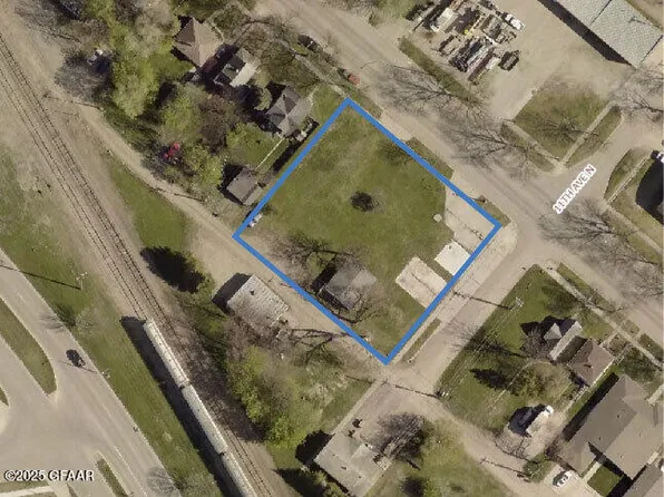 1111-1105 1101st St #5, Grand Forks, ND 58203