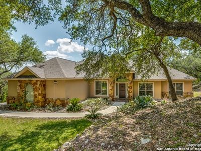 166 County Road 2801 E, Mico, TX, 78056