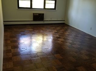 2 Van Wart Ave #431, White Plains, NY 10606