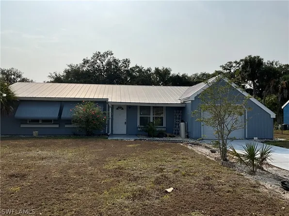4069 S Edgewater Cir, Labelle, FL 33935