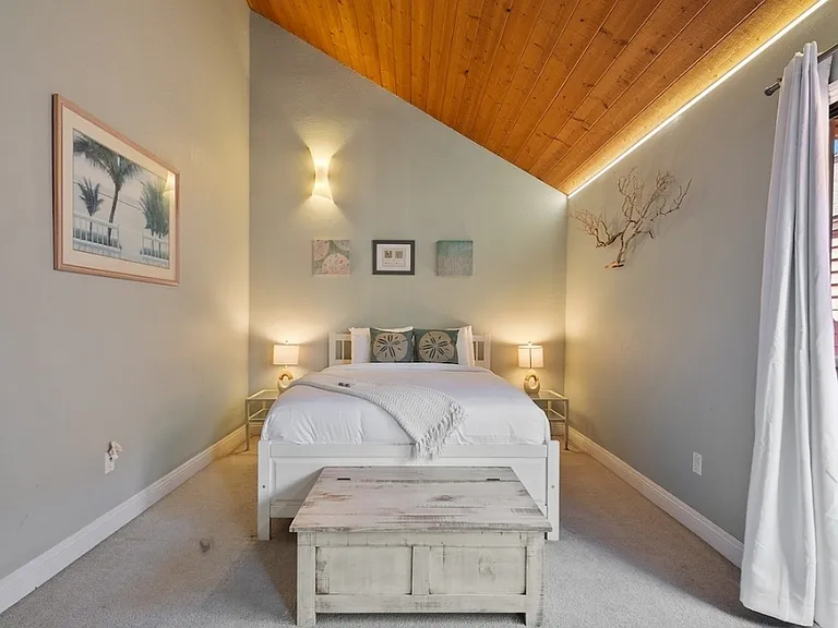 737 Seacoast Dr — Photo 12