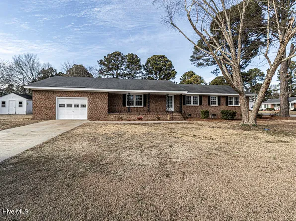 405 N Lynnhaven Drive, Elm City, NC 27822