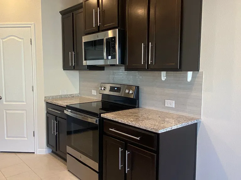 2220 Chia Ct — Photo 9