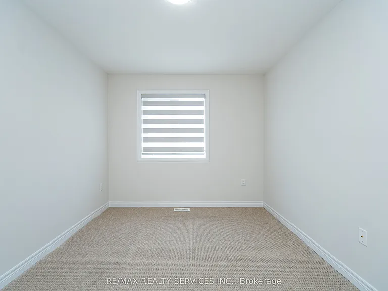 7 Baker Ln — Photo 39