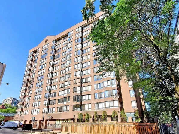 117 Gerrard St E, Toronto, ON