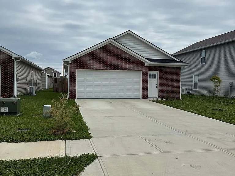 1431 Wigwam Ln — Photo 2