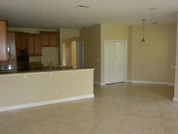 5th image of 1079 Glenraven Ln