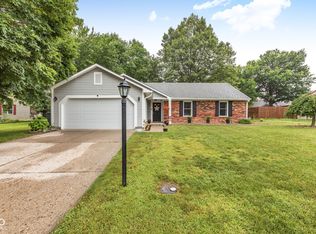 1043 Briarwood Dr, Brownsburg, IN 46112