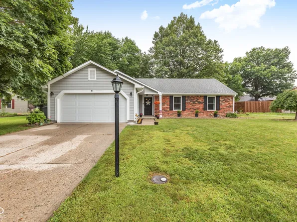 1043 Briarwood Dr, Brownsburg, IN 46112