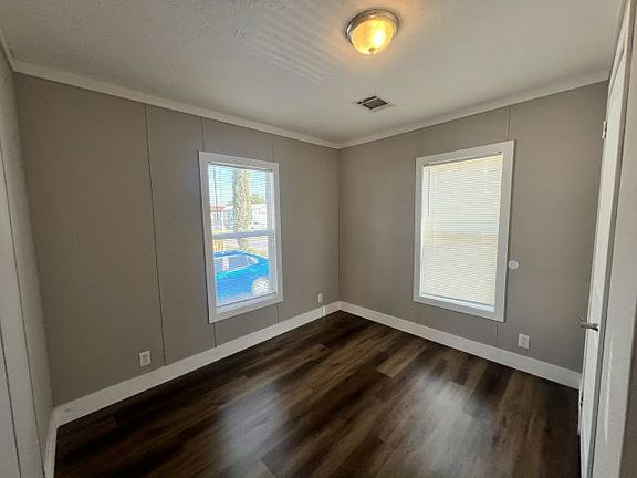 3rd image of 1824 Windy Ave #588