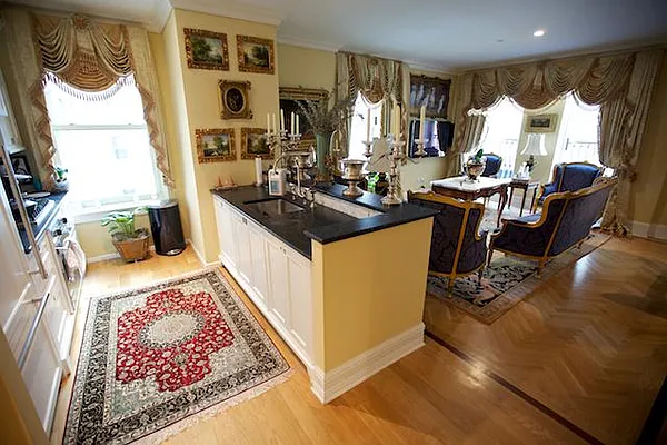 Rented by David H. Kim, LREB | media 3