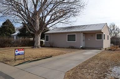 1st image of 880 S Shoshone St