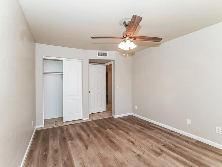 1662 W Campbell Ave — Photo 15