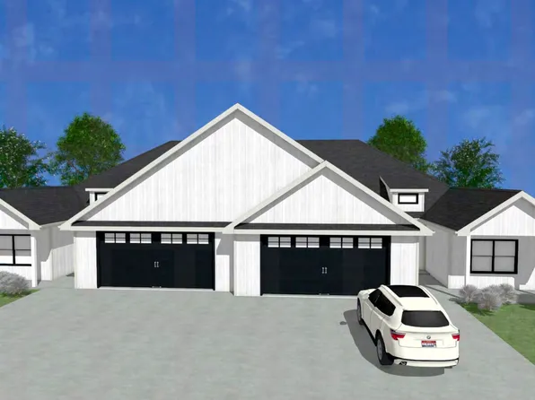 322 S Spruce St, Indianola, IA 50125