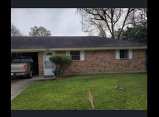415 Mary St, Broussard, LA 70518