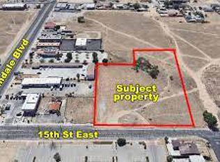 39445 15th St E #E, Palmdale, CA