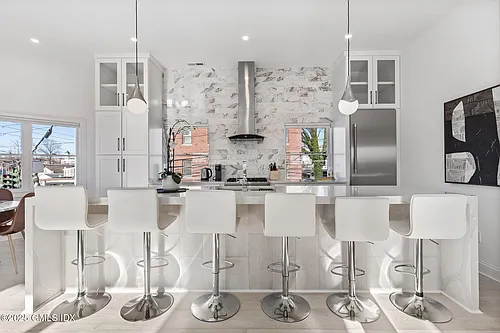 111 Mill St #PENTHOUSE Photo 1