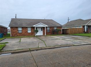 1404 Angus Dr, Harvey, LA 70058