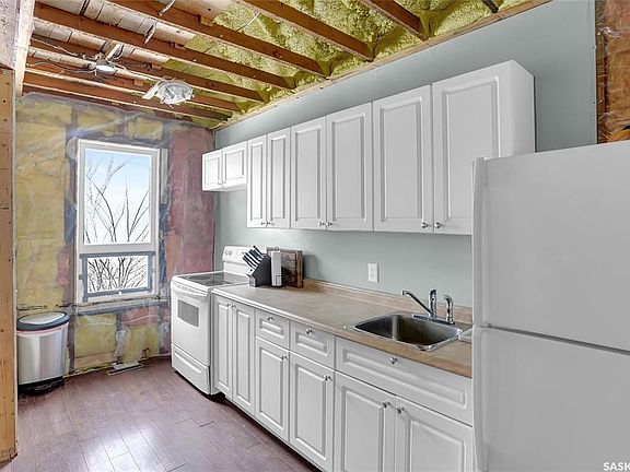 5th image of 328 Cornwall STREET