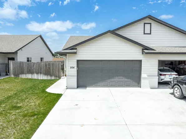 564-568 Martens Ct, Goddard, KS 67052