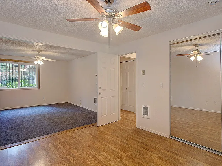 12709 NE 5th St — Photo 11