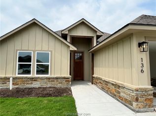 136 Turnrow Cv, Snook, TX 77878