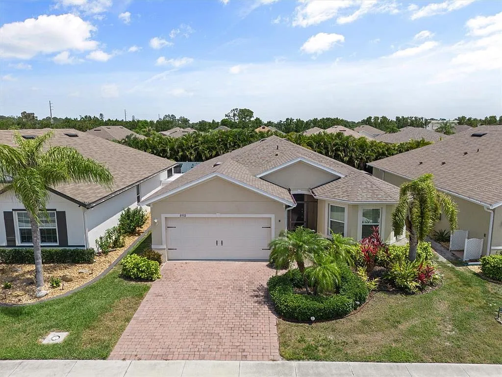 3 bed, 2.0 bath, 1753 sqft, $2,500 — Photo 1