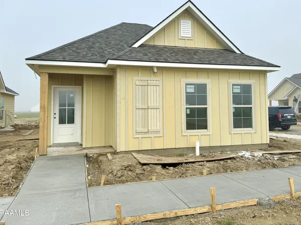 101 Foxglove Way, Youngsville, LA 70592