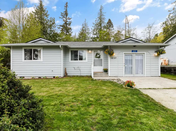 1257 Russell Dr, Coupeville, WA 98239