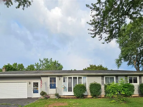 775 Flynn Rd, Rochester, NY 14612