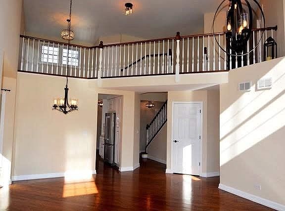2nd image of 362 Prairie Meadow Ln